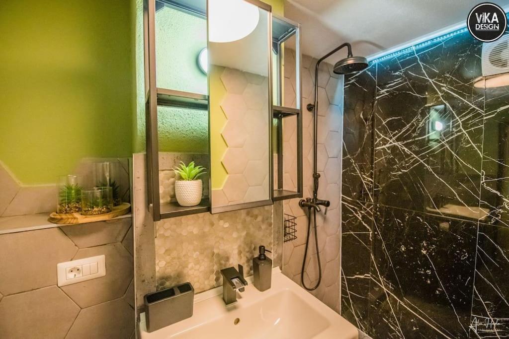Park Apartment 23 Alba Iulia Exterior photo